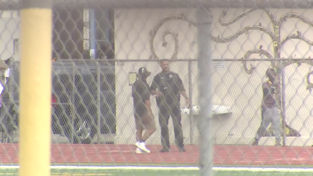 2 adults, 1 child injured in Oakland shooting