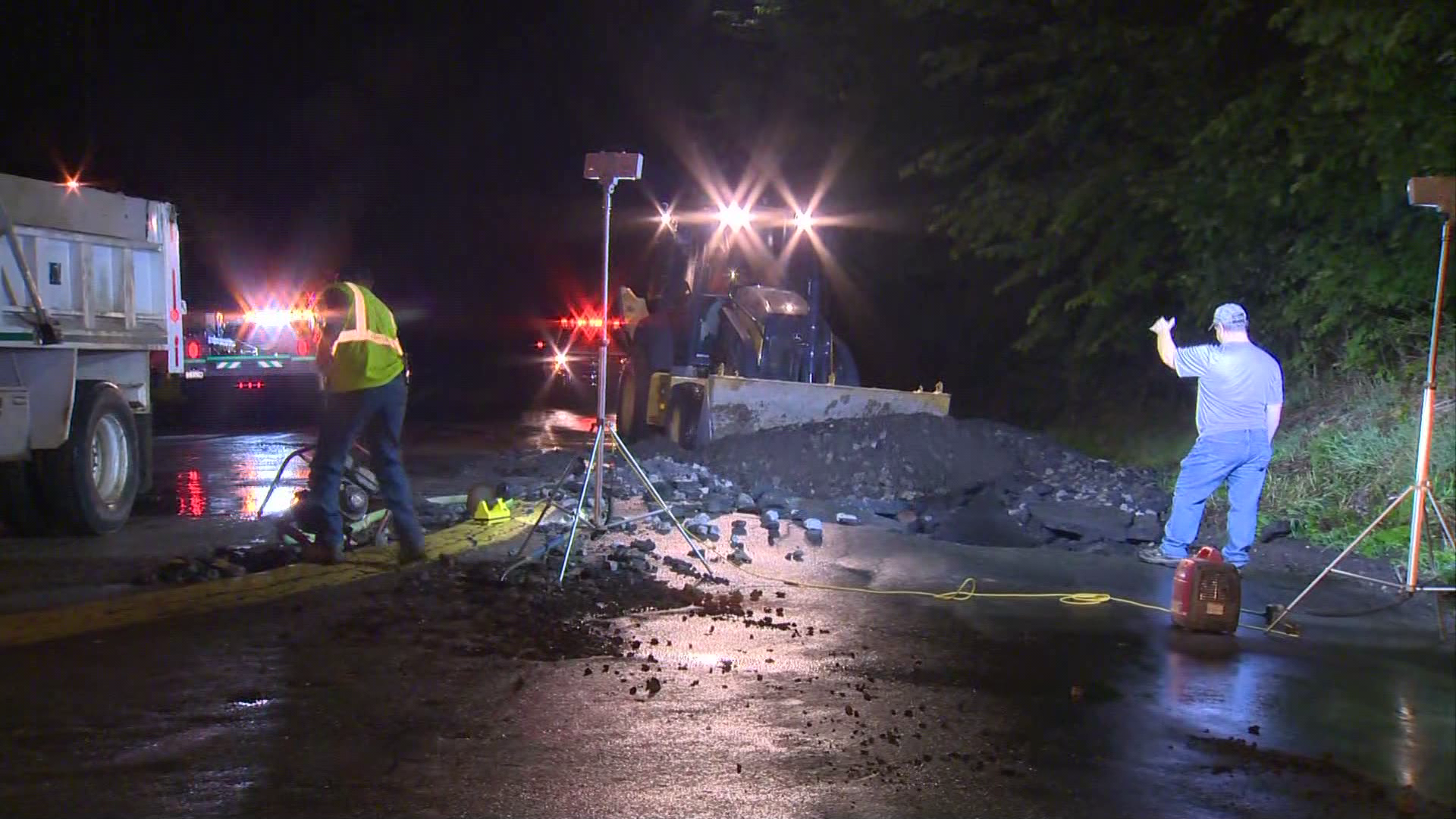 Crews Working To Repair Large Water Main Break At Busy Intersection In ...