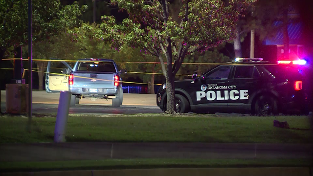 Oklahoma City police officer shoots stabbing suspect - Vimarsana News