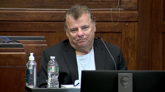 Former mob enforcer Kevin Weeks takes the stand in wrongful conviction trial - Vimarsana News