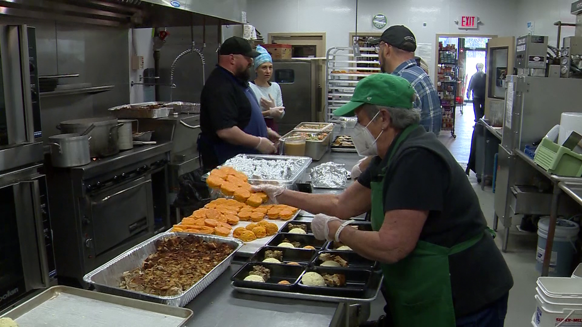 Maynard food pantry preparing hundreds of Thanksgiving meals for those