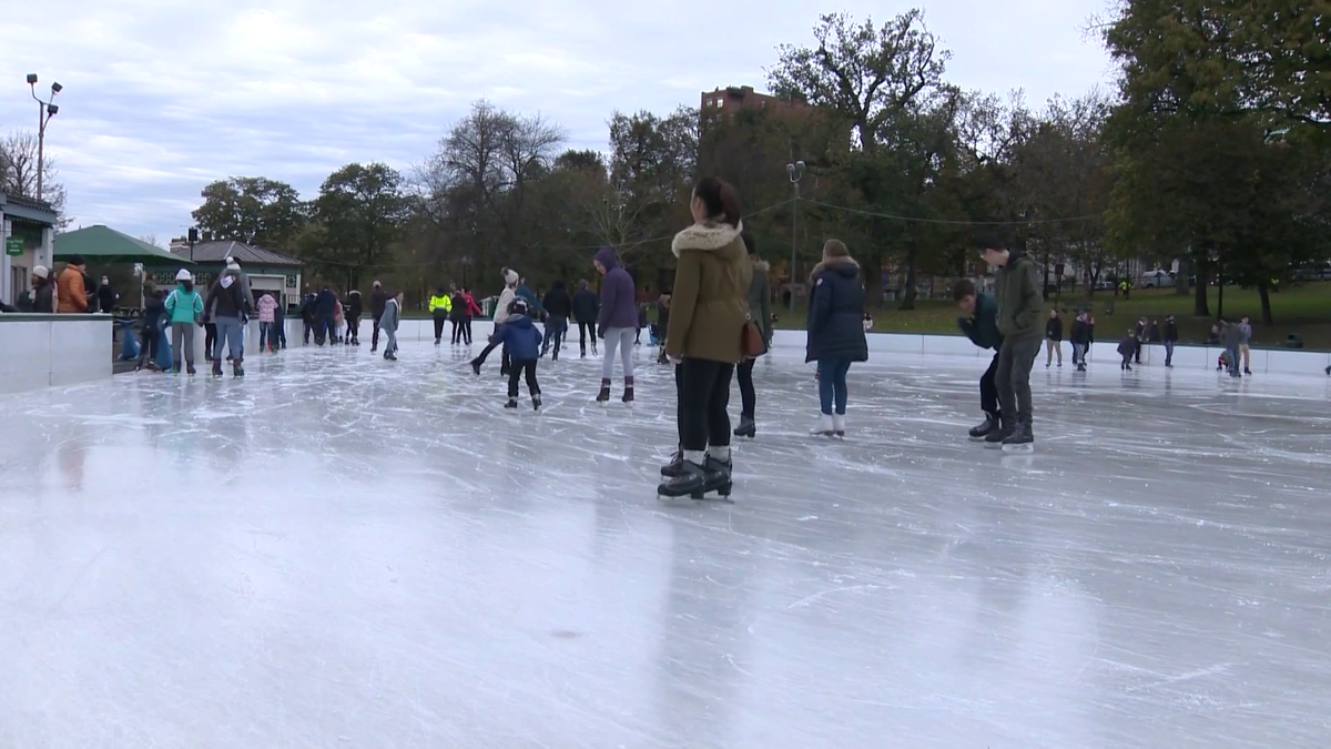 Boston Common Frog Pond opens for ice skating