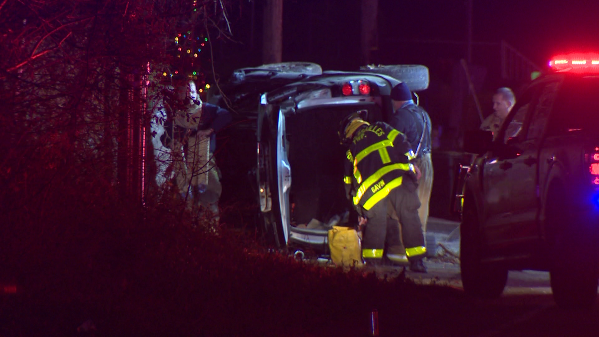 One person hurt in North Versailles crash