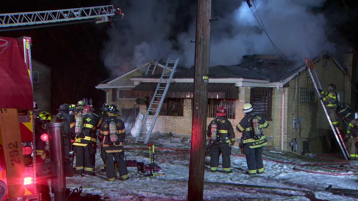 One person taken to the hospital after Munhall fire
