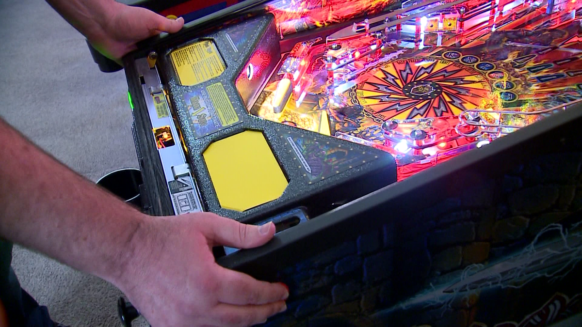 Best pinball players in NH compete in state championship