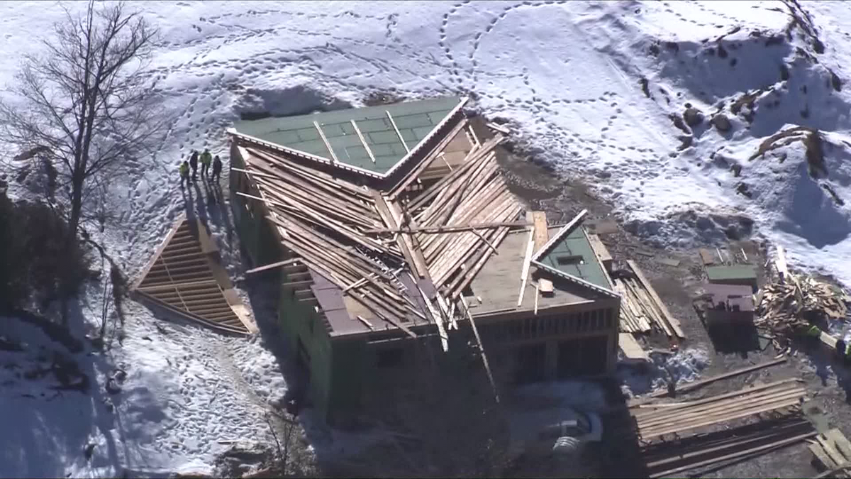 Bennington, New Hampshire house partially collapses; 2 hurt