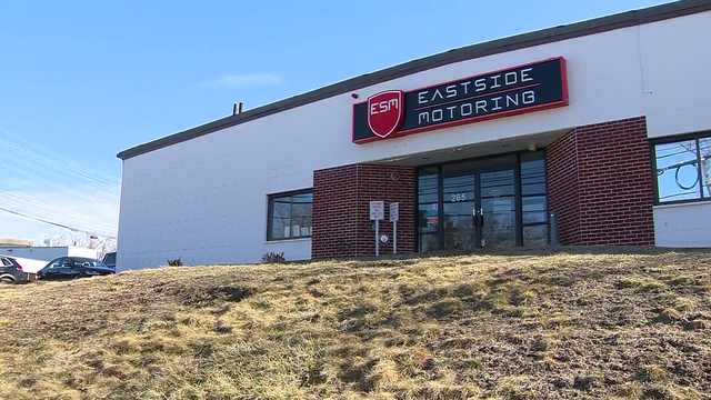 Vehicles stolen from luxury car dealership in Waltham, Massachusetts - Vimarsana News