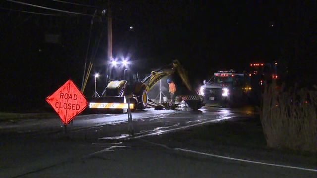 Crews repairing two water main breaks in the same Allegheny County community - Vimarsana News