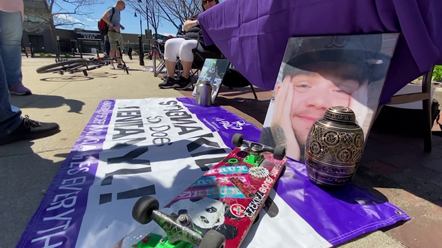 Rally in Manchester brings attention to Fentanyl Awareness Day - Vimarsana News