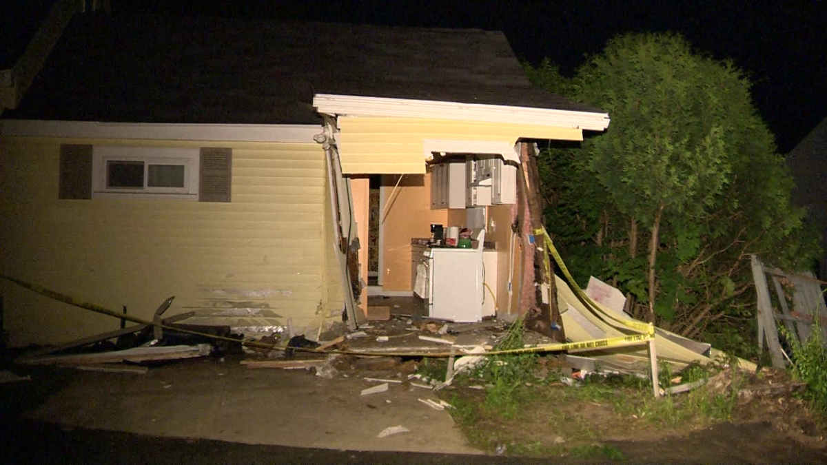 Car crashes into Marlborough home
