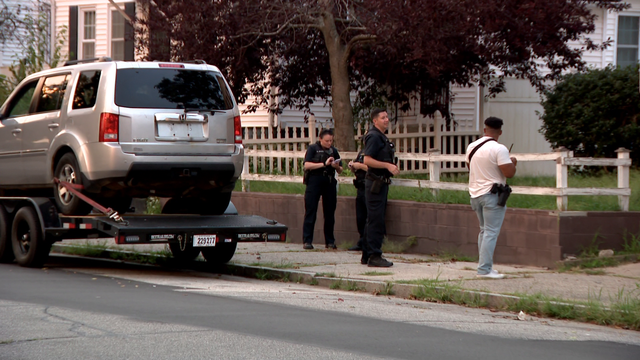 Police: 10 arrested after melee in Manchester; 2 others stabbed - Vimarsana News