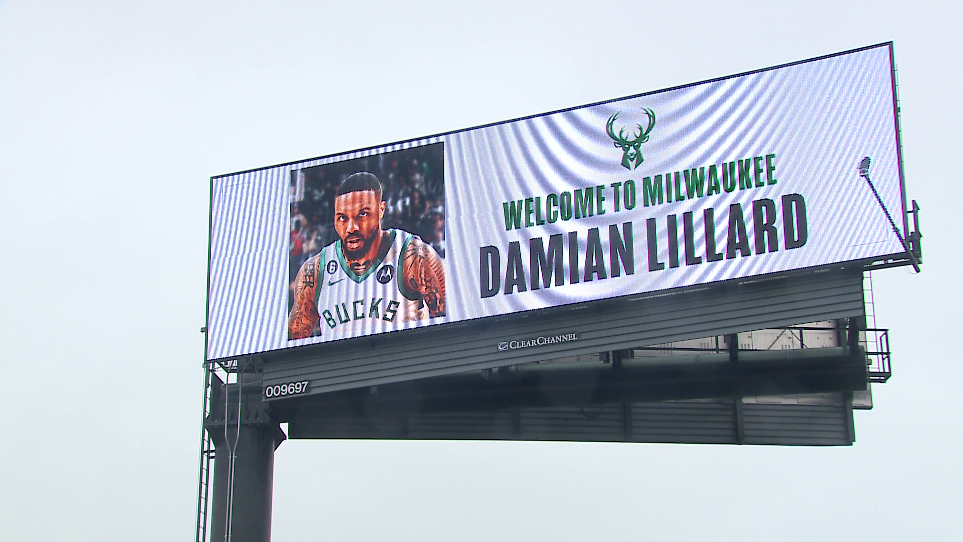Milwaukee Bucks to hold rally Saturday to welcome Damian Lillard to town