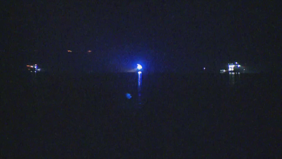 FAA Plane crashes into Lake Winnipesaukee near Gilford, NH