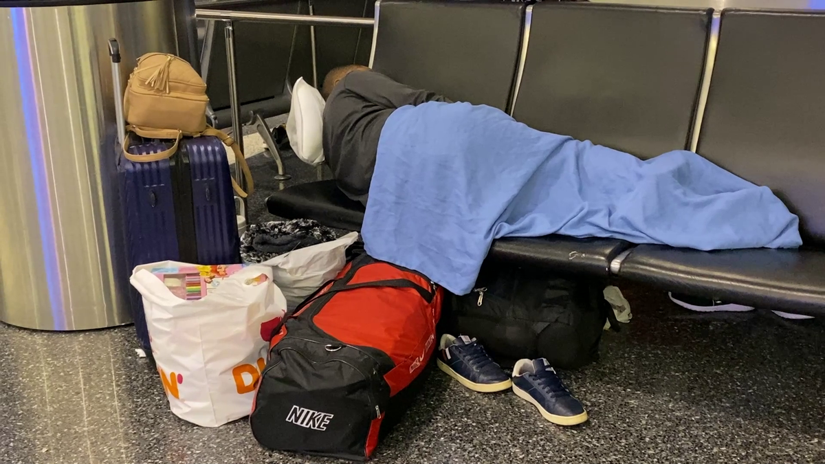 With emergency shelters at capacity, immigrants left stranded at Logan