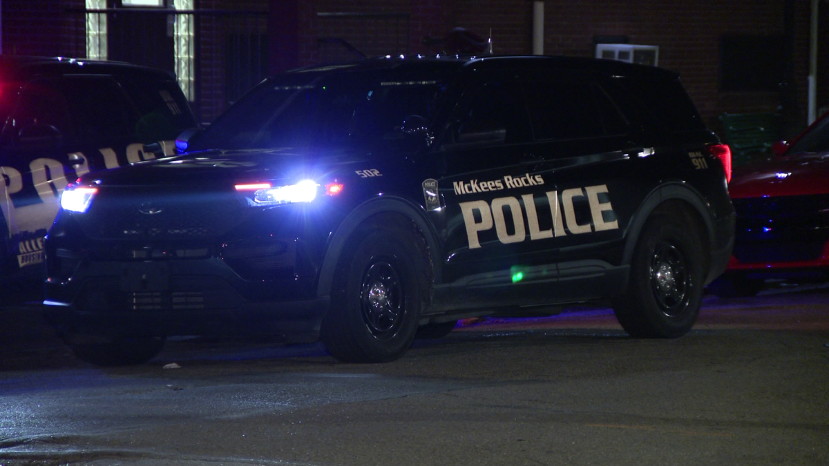 Man shot blocks from police station in McKees Rocks