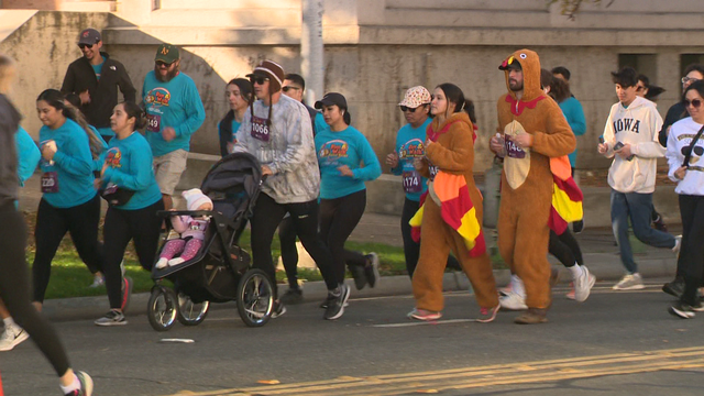 Stockton runs to benefit food bank on Thanksgiving Day - Vimarsana News