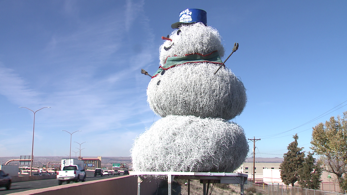 Tumbleweed Snowman rises in Albuquerque, New Mexico