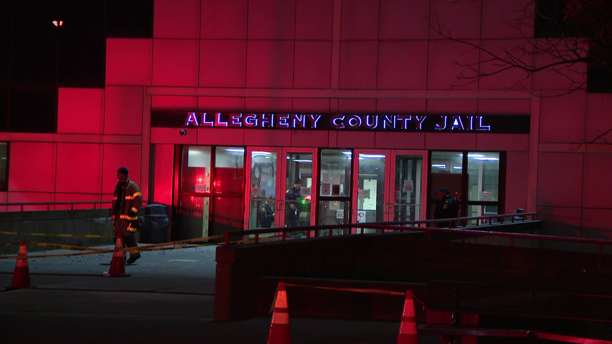 消防队员和医护人员被叫到阿勒格尼县监狱后，一人被送往医院