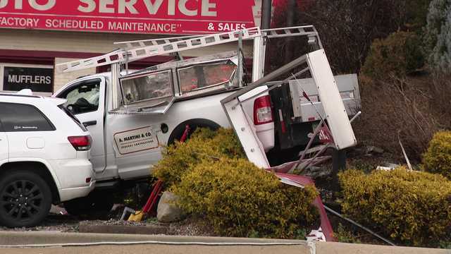 Route 8 crash sends 2 to the hospital, snags traffic - Vimarsana News