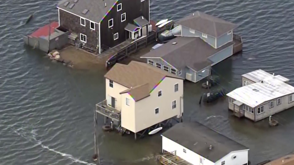 NH Seacoast sees flooding from high tide, winds from strong storm