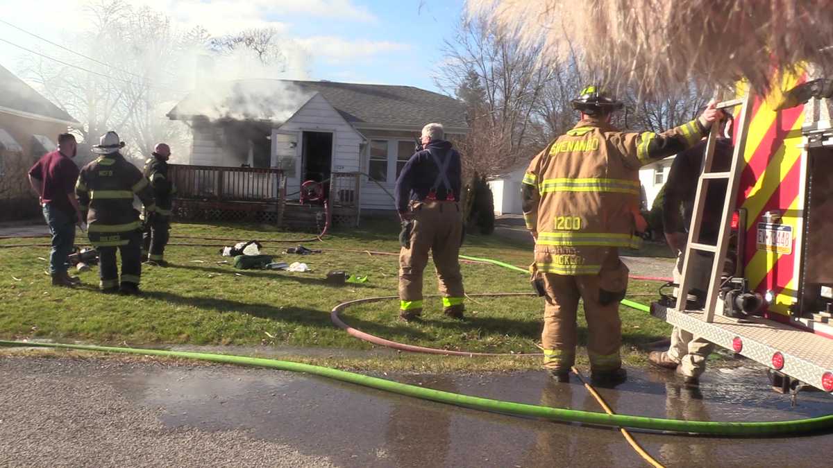 Lawrence County fire leaves 1 man dead