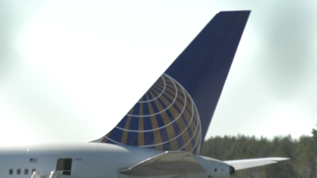 United Airlines flight diverted to Maine due to unruly passengers