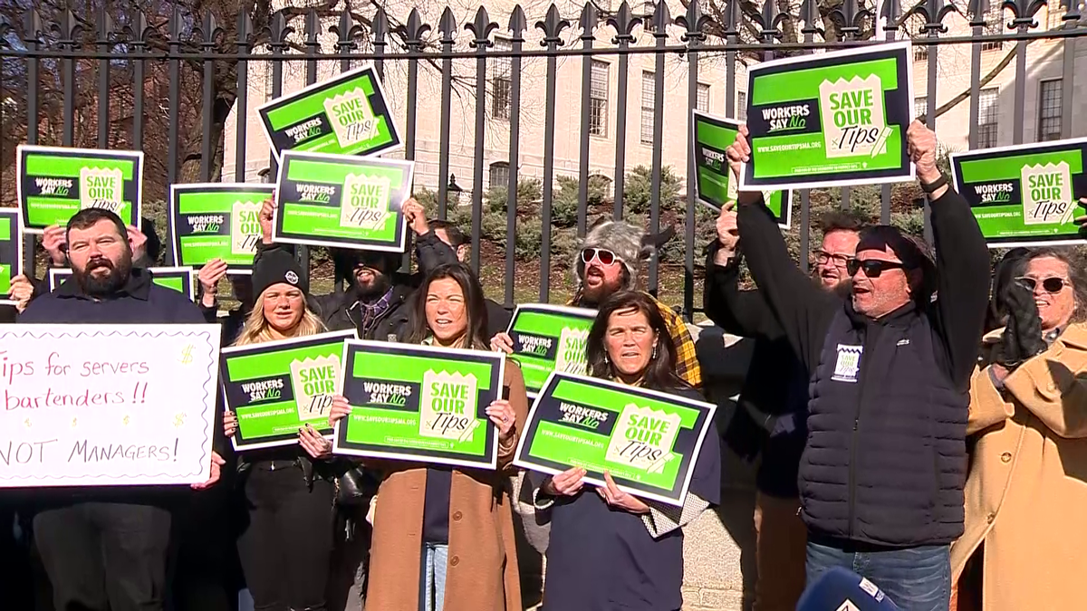 Dueling rallies over minimum wage for tipped workers in Massachusetts