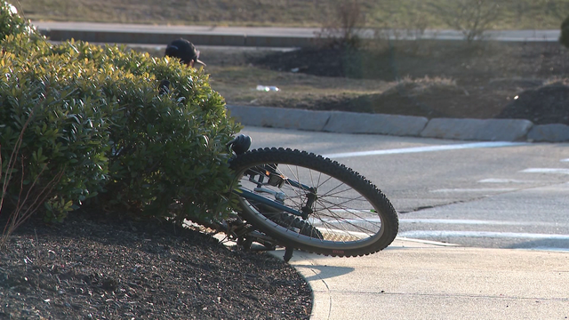 Police: Bicyclist hit by pickup truck in Merrimack, NH