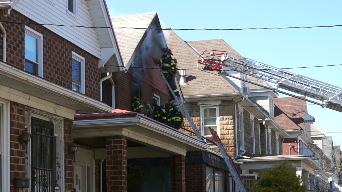 Family escapes house fire in New Kensington