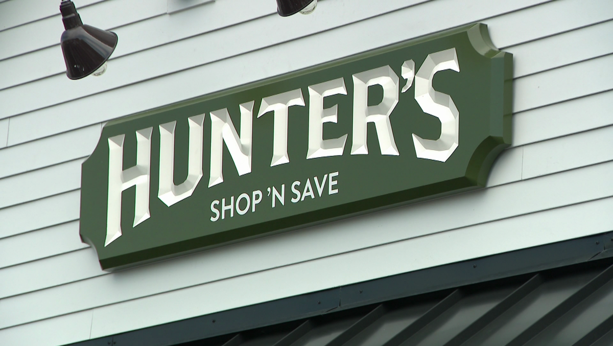 Hunter's Shop 'n Save in Wolfeboro, NH reopens following fire
