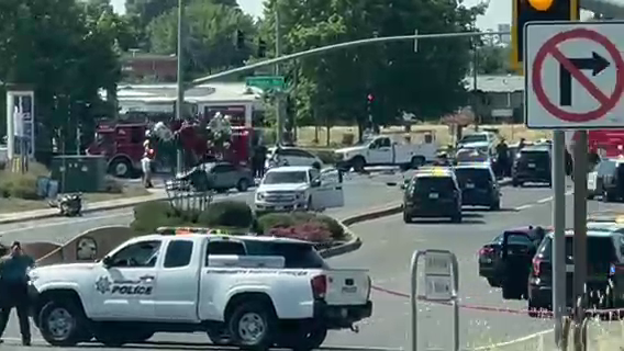 Vacaville intersection closed after major crash, police say