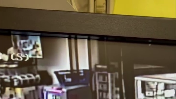 Police seek suspect in Tarentum convenience store robbery