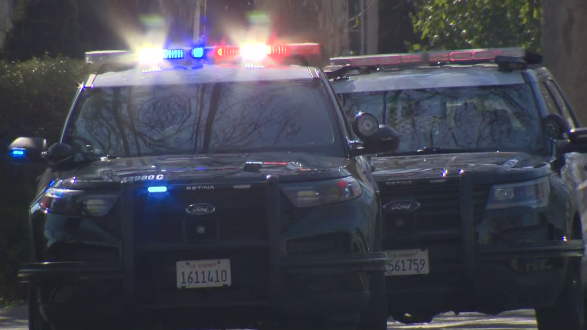 Sacramento police detain woman suspected of carjacking