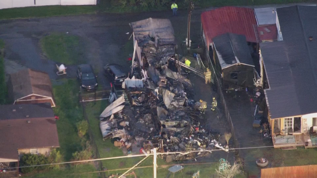 At least one mobile home destroyed by fire in Fayette County