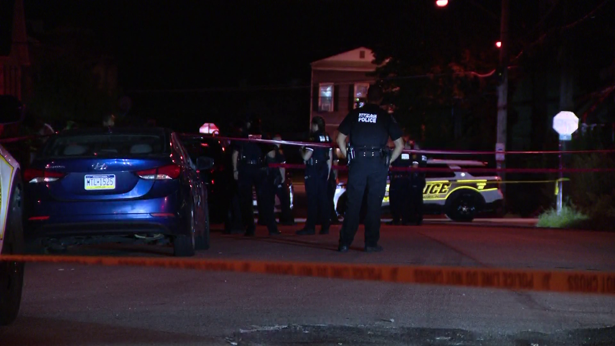Police search for suspect following shooting in Pittsburgh