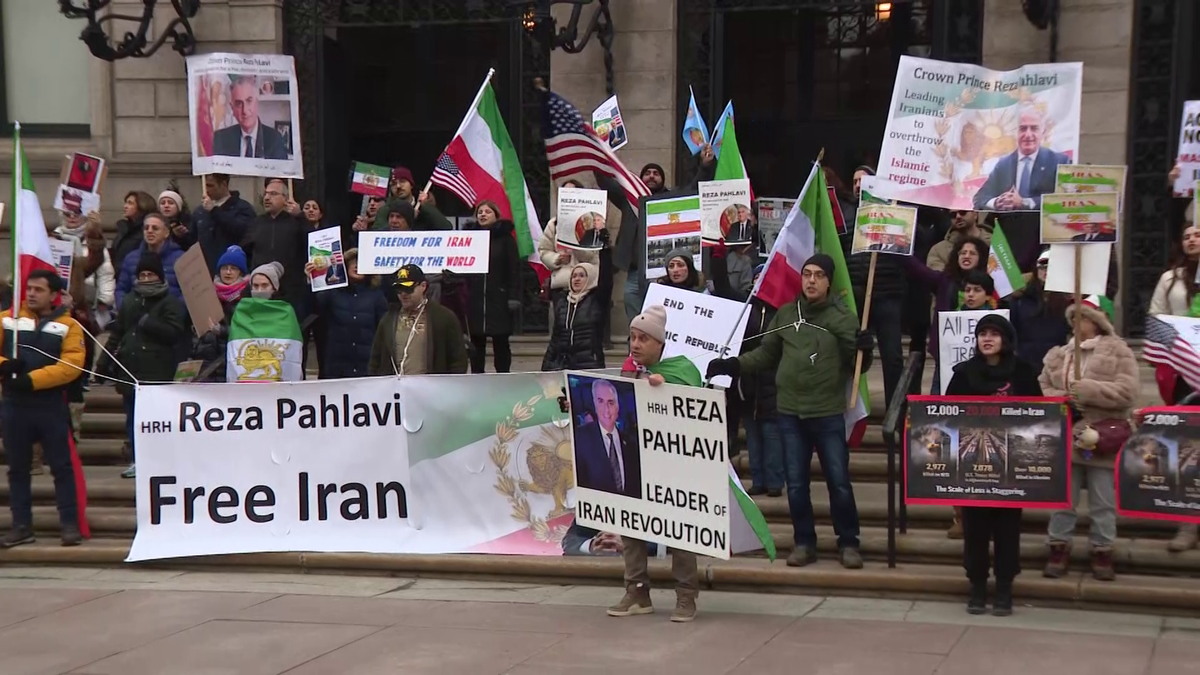 Demonstrators march for Iran in Boston; urge US intervention