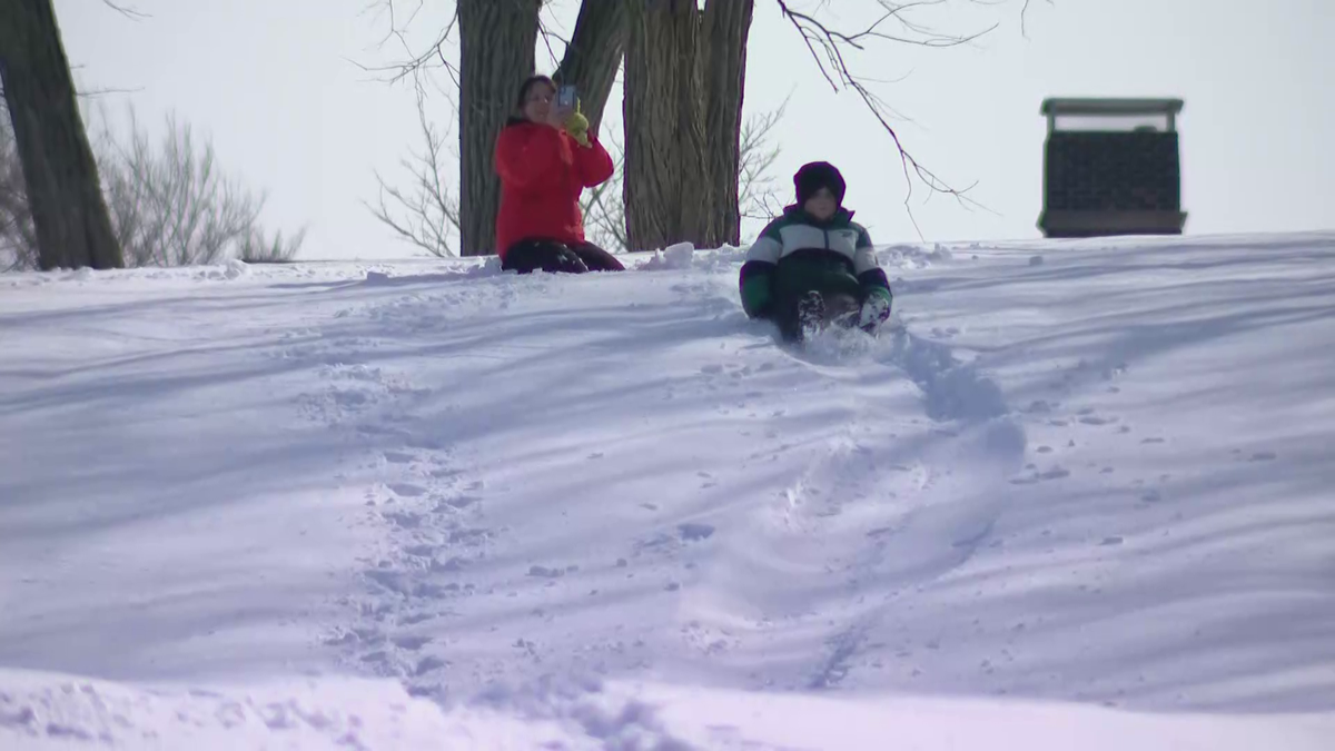 Massachusetts school districts cancel classes for Thursday, Friday