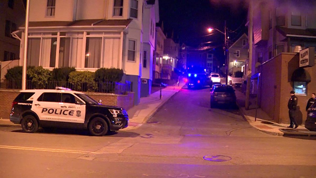 Fatal stabbing under investigation in Everett