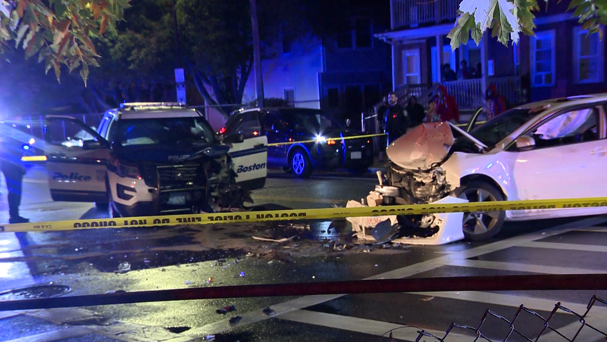 2 Boston police officers injured in head-on crash in Dorchester
