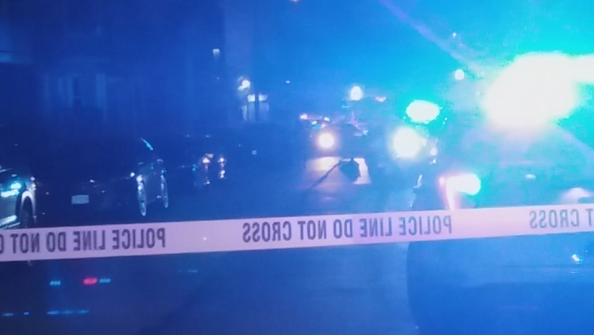 Cab driver shoots, kills man trying to rob him, officials say
