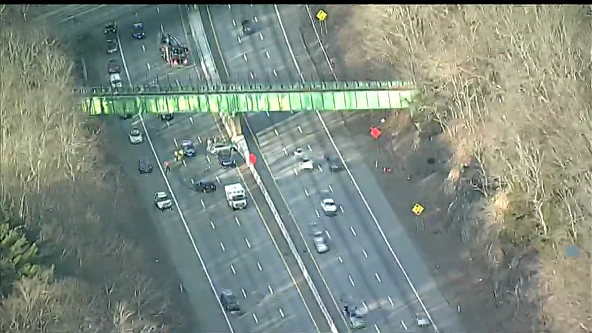 Multi-vehicle crash snarls commute on Mass Pike in Framingham