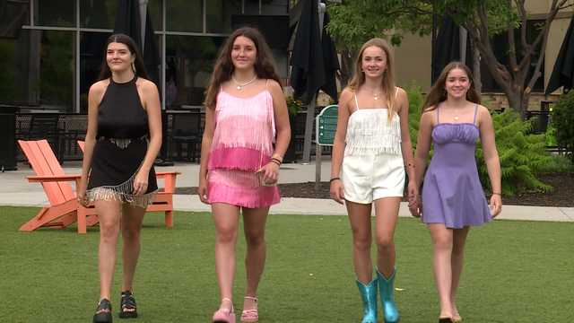 Swifties show off their "style" ahead of concerts at Arrowhead - Vimarsana News