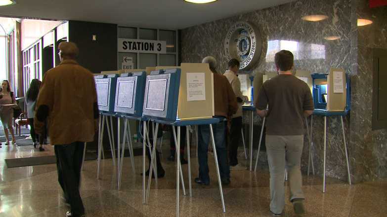 People voting in Milwaukee