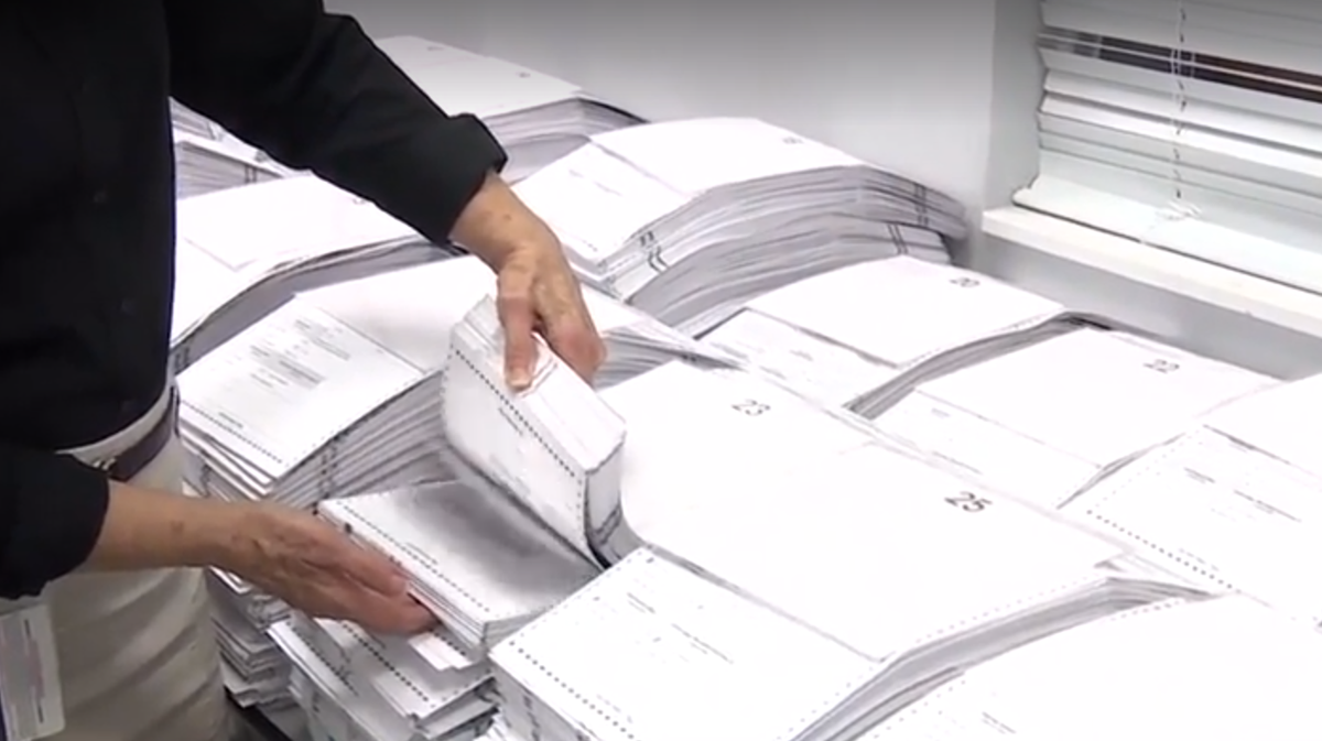 Palm Beach County urges voters to request a mail-in ballot