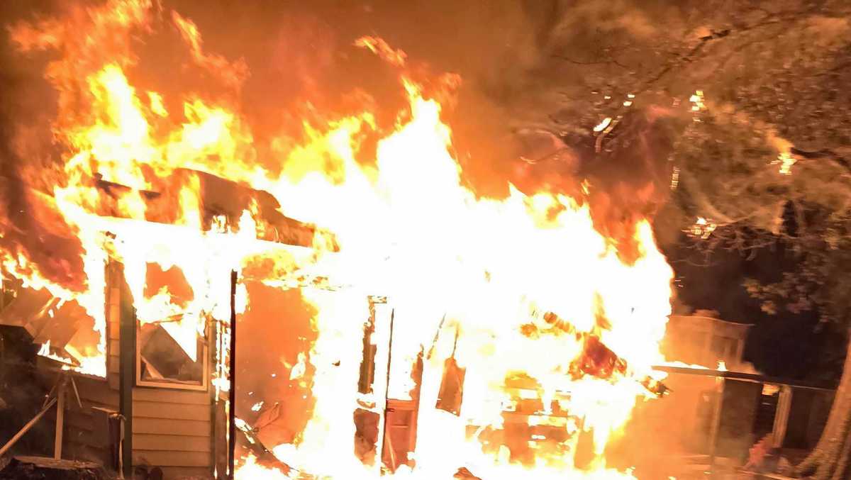 Man engulfed in flames during hunting lodge explosion in South Carolina