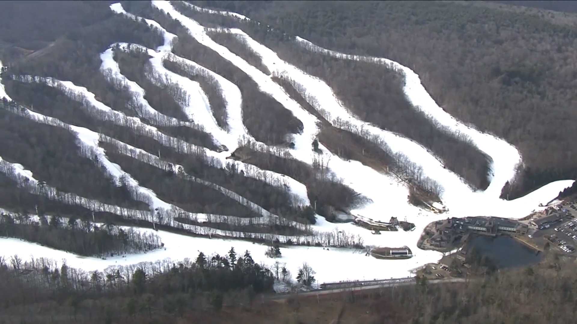 Wachusett mountain outlet ski