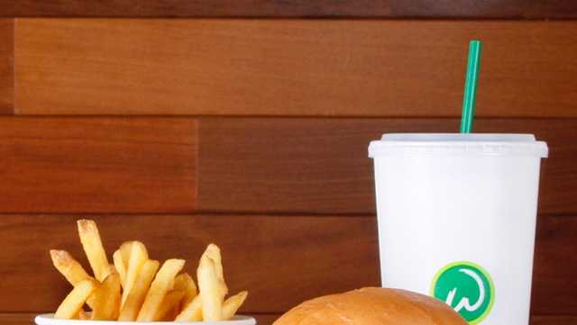 North Hills Wahlburgers closing - Vimarsana News