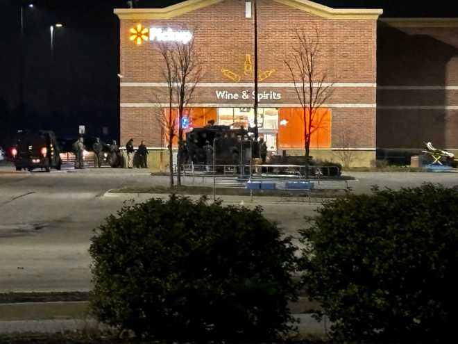 Walmart&#x20;in&#x20;Middletown&#x20;police&#x20;presence