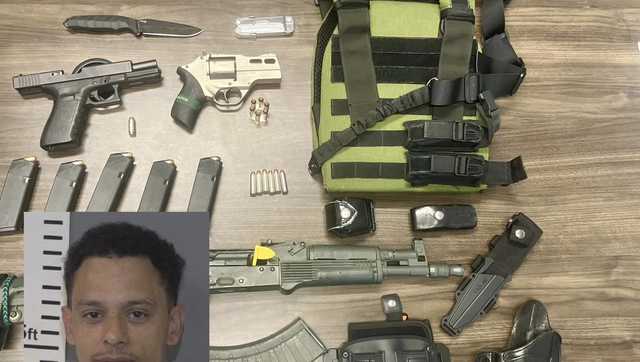 North Carolina: Man in Walmart wearing body armor, armed with long rifle, 2 guns - Vimarsana News