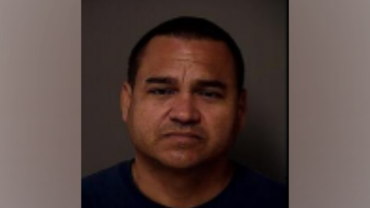 Osceola deputies searching for man accused of killing estranged wife